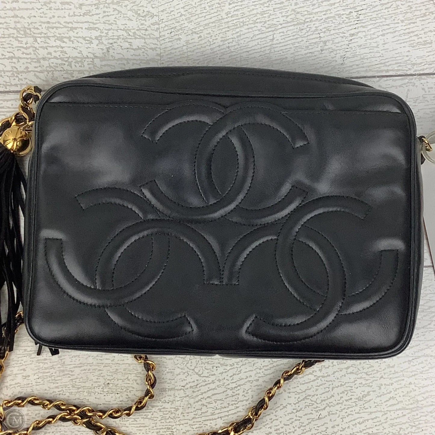 Crossbody Luxury Designer By Chanel, Size: Medium