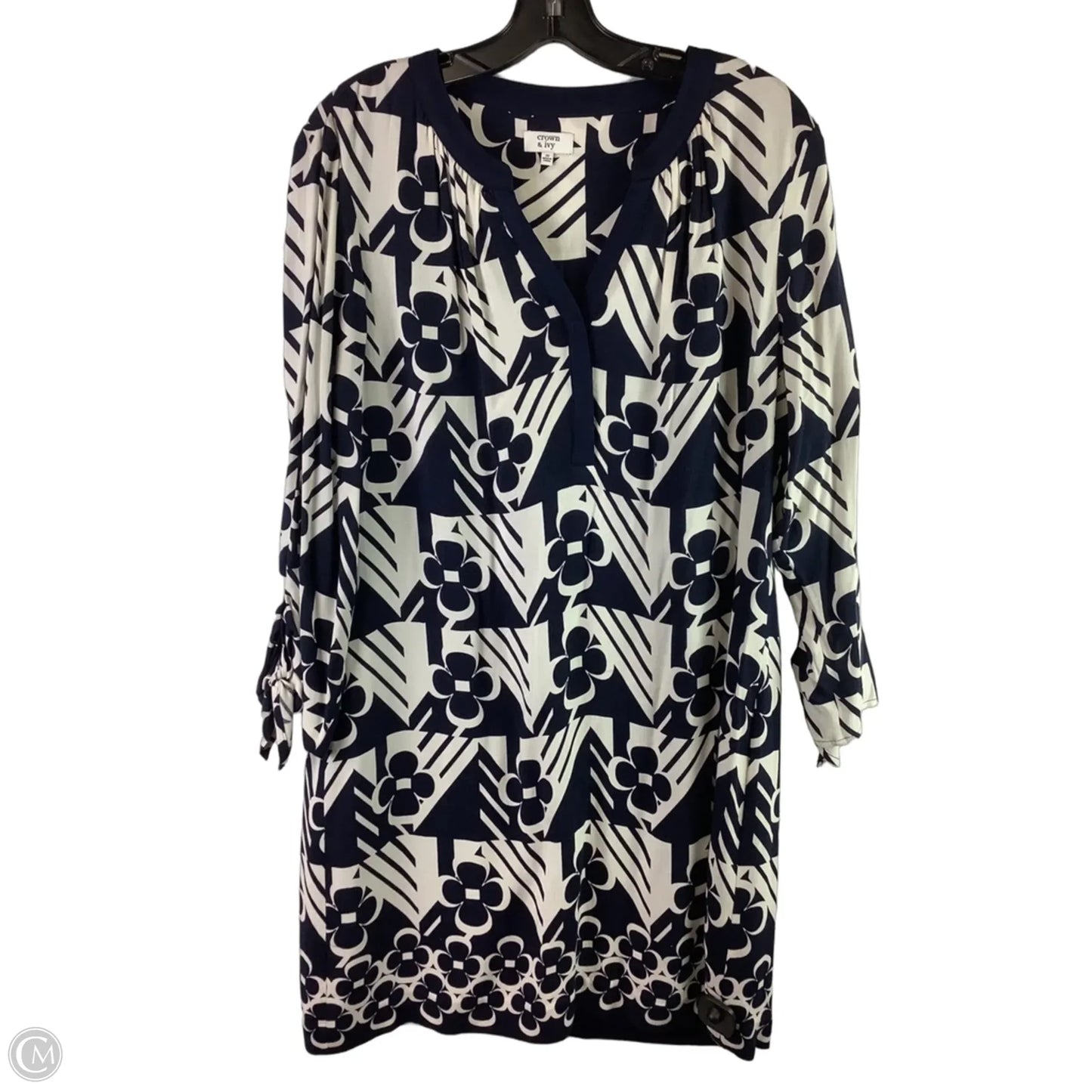 Dress Casual Short By Crown And Ivy In Navy, Size: 16