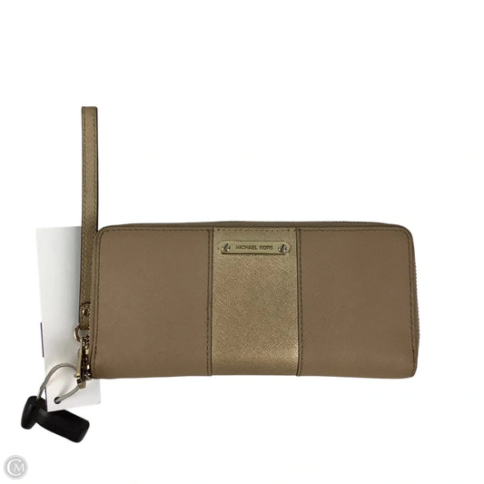 Wristlet Designer By Michael Kors, Size: Medium