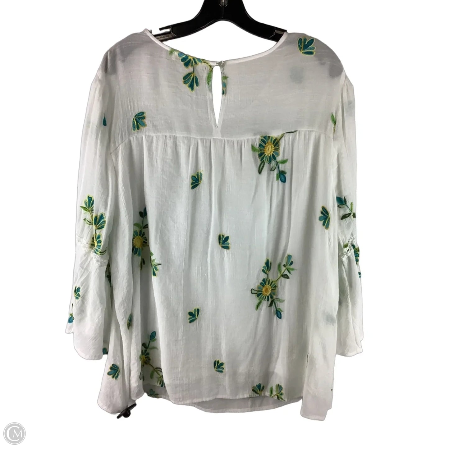 Top Short Sleeve By Clothes Mentor In White, Size: 3x