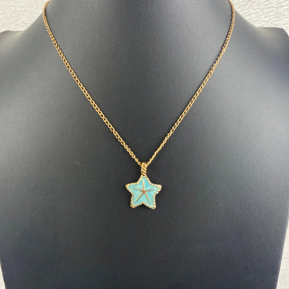 Necklace Charm By Clothes Mentor