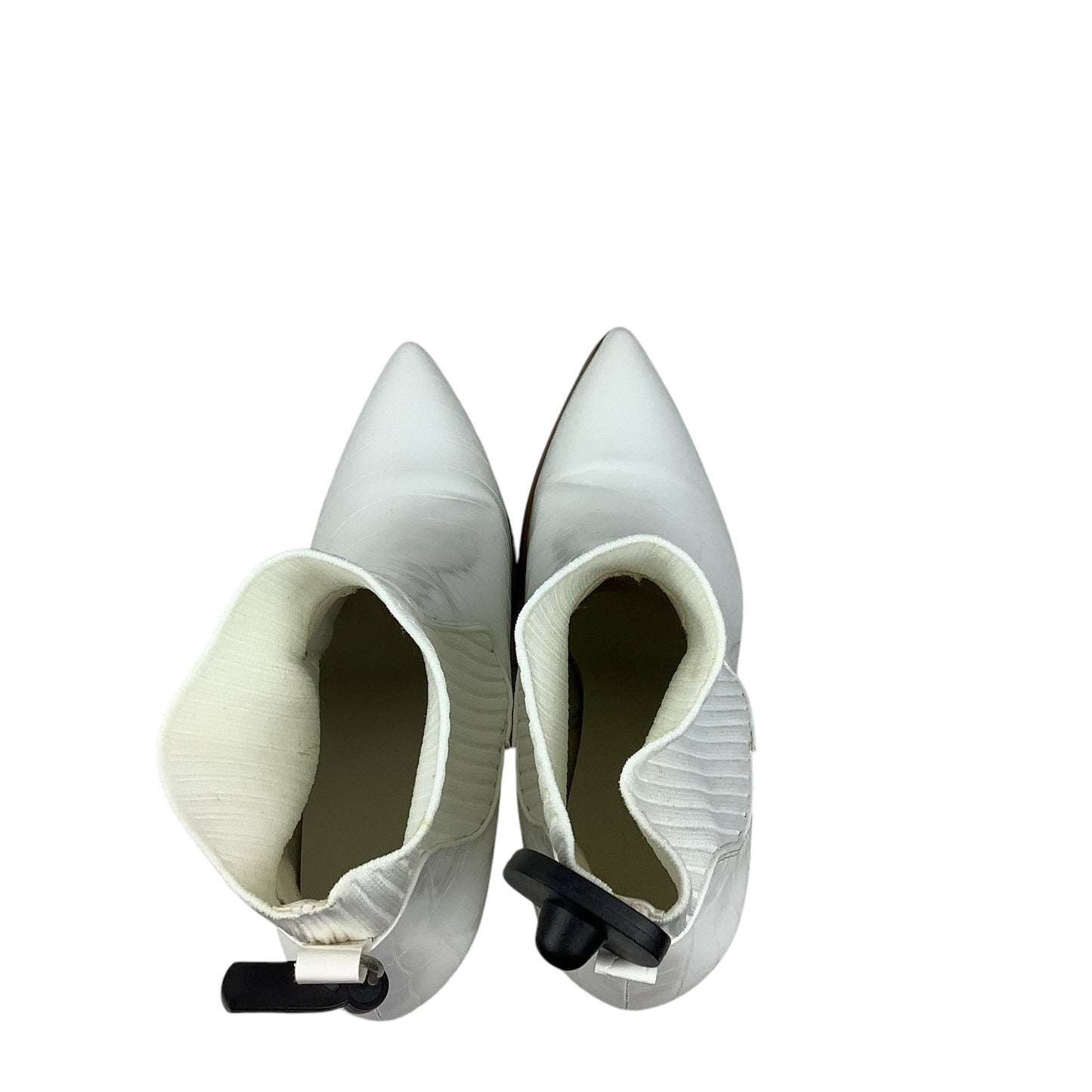 Boots Ankle Heels By Clothes Mentor In White, Size: 11