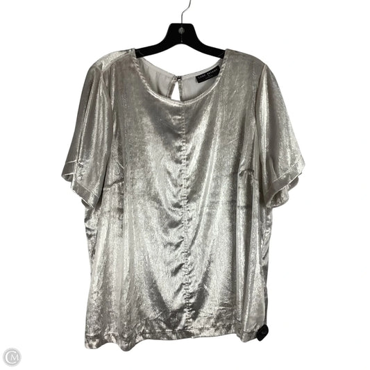 Top Short Sleeve By Lane Bryant In Silver, Size: 20