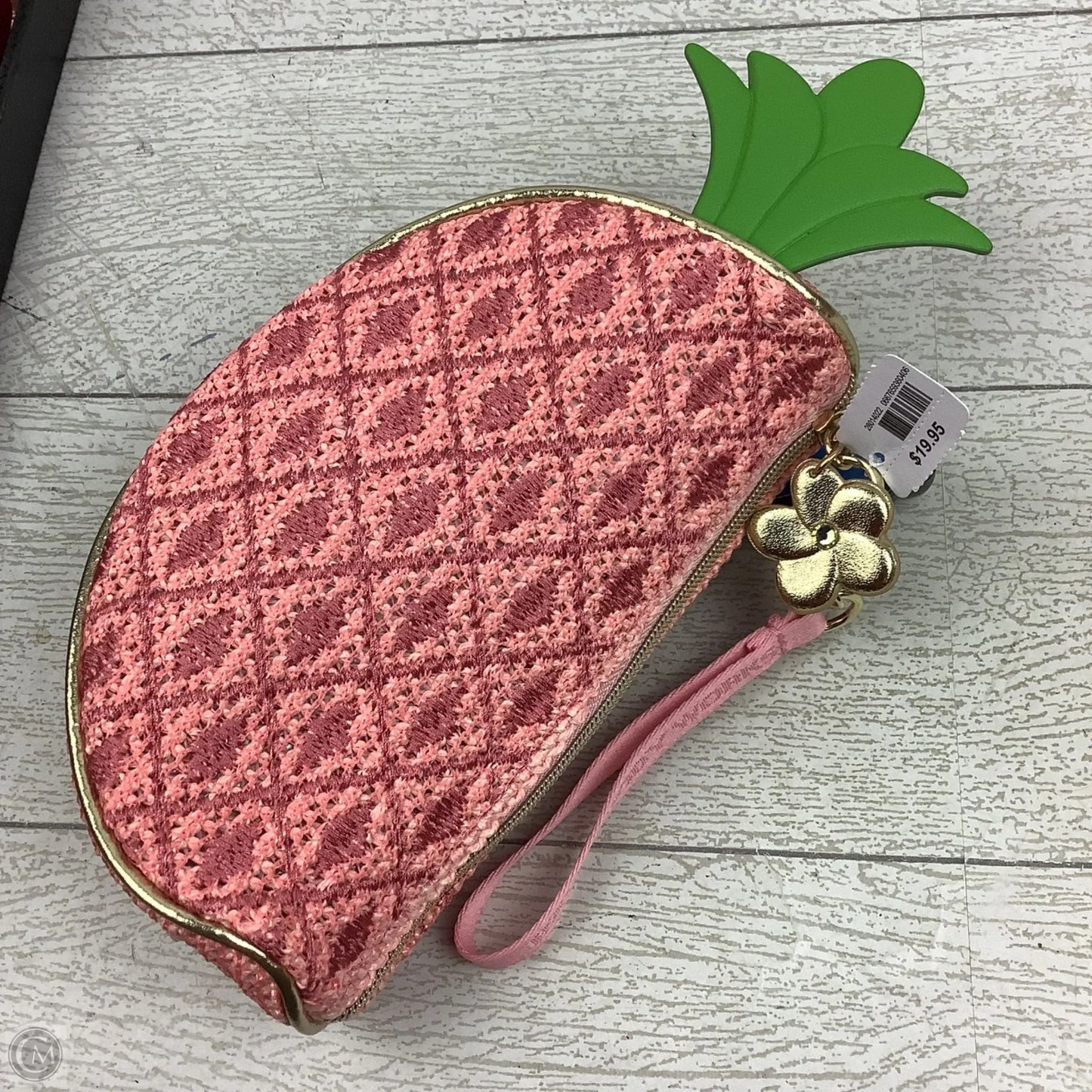 Wristlet By Clothes Mentor, Size: Medium