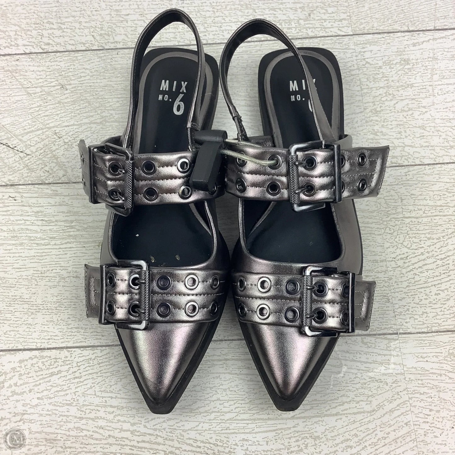 Shoes Flats By Mix No 6 In Silver, Size: 8.5