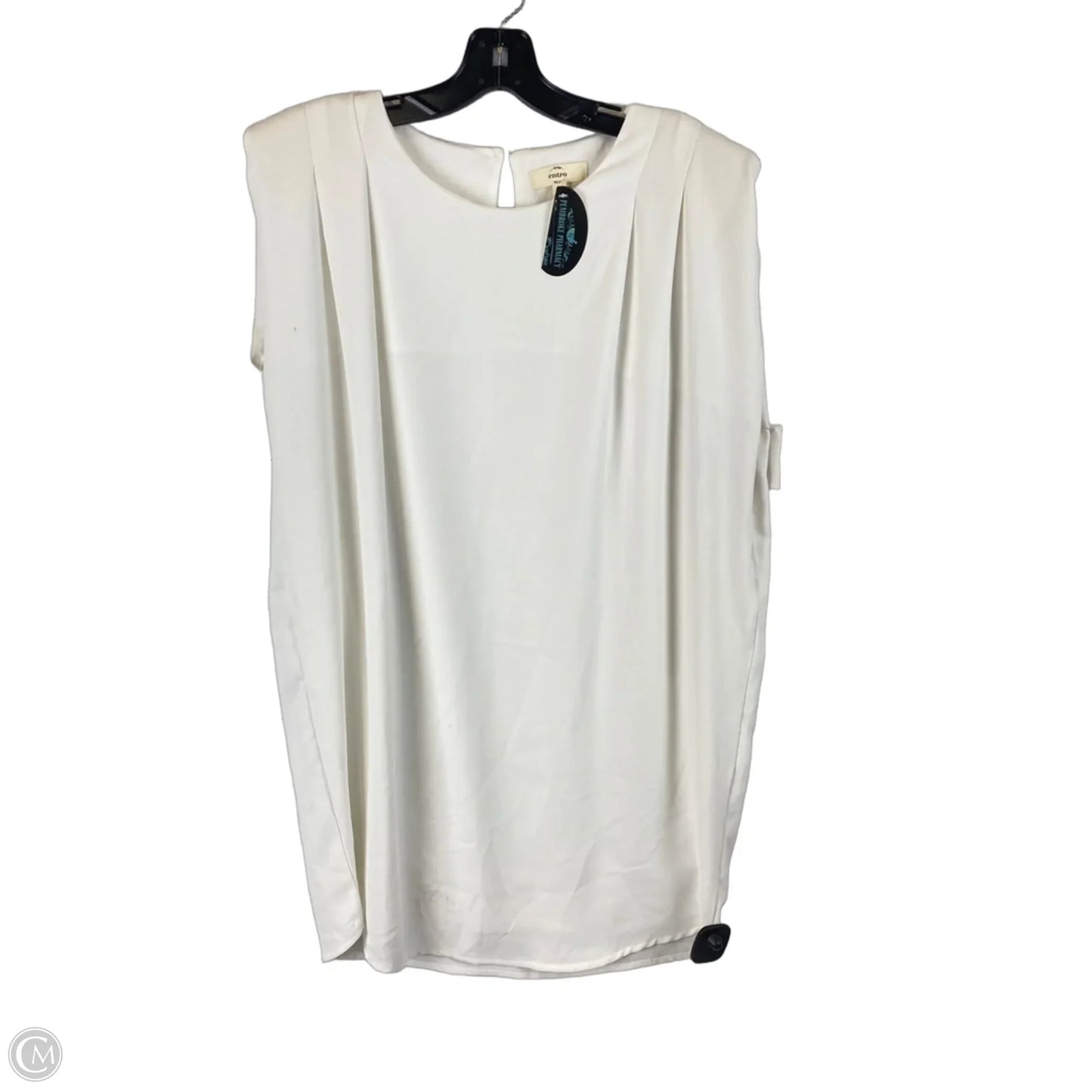 Dress Casual Short By Entro In White, Size: S