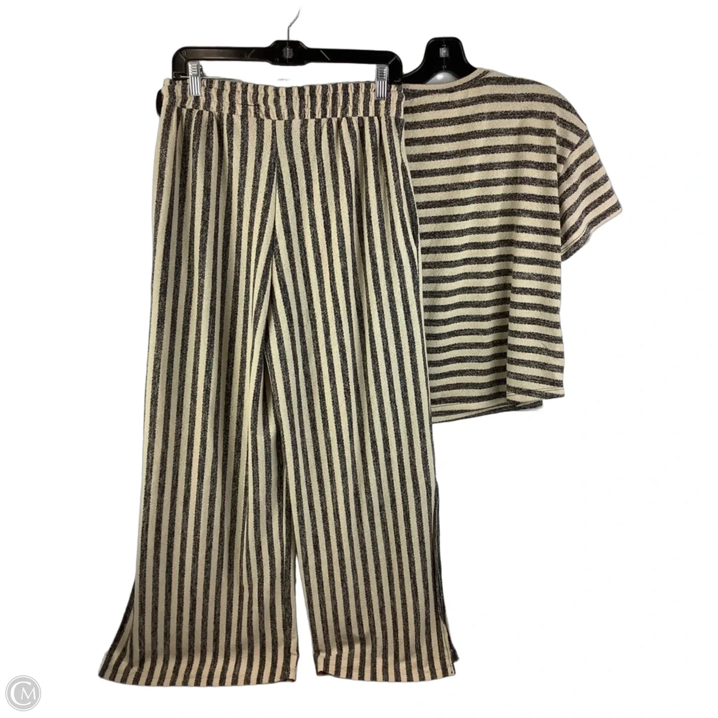 Pants Set 2pc By Clothes Mentor In Striped Pattern, Size: M