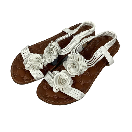 White Sandals Flats Spring Step, Size 9.5