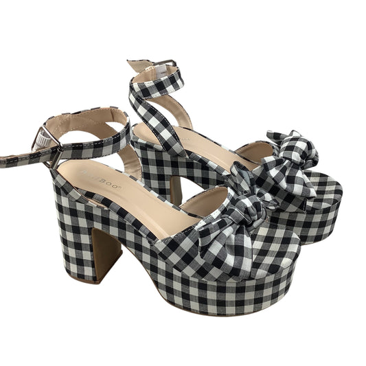 Shoes Heels Block By Bamboo In Checkered Pattern, Size: 7