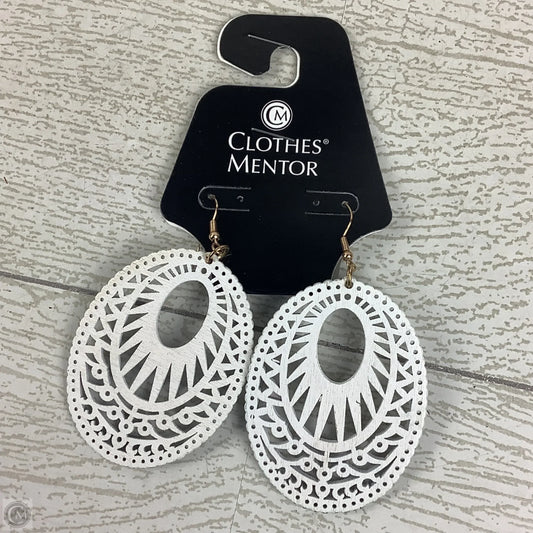 Earrings Dangle/drop By Clothes Mentor