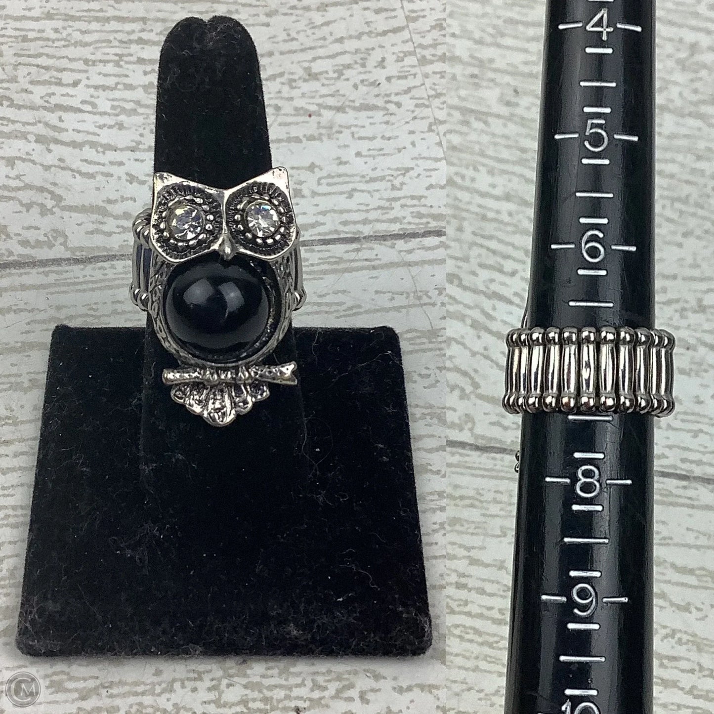 Ring Charm By Clothes Mentor Size 7-10 (adjustable)