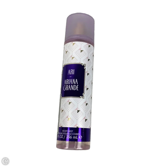 Fragrance By Ariana Grande, Size: Medium