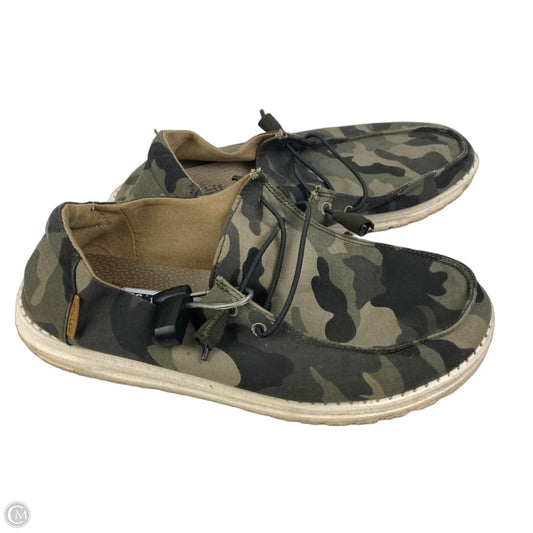 Shoes Flats By Hey Dude In Camouflage Print, Size: 9