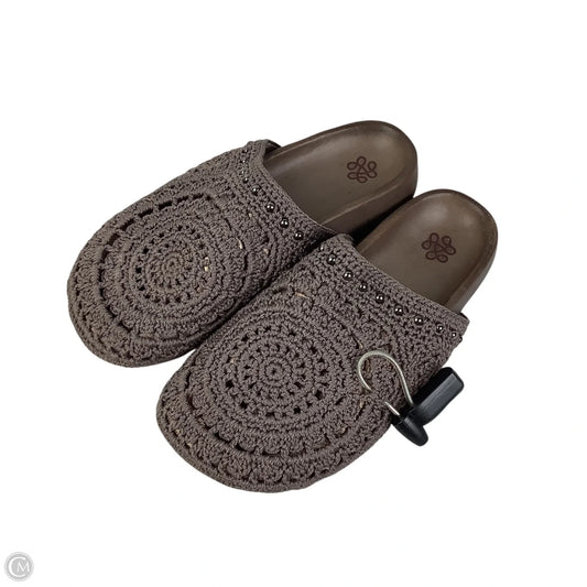 Shoes Flats By The Sak In Brown, Size: 6