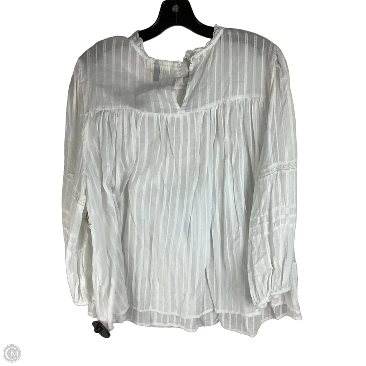Top Long Sleeve By Universal Thread In White, Size: Xxl