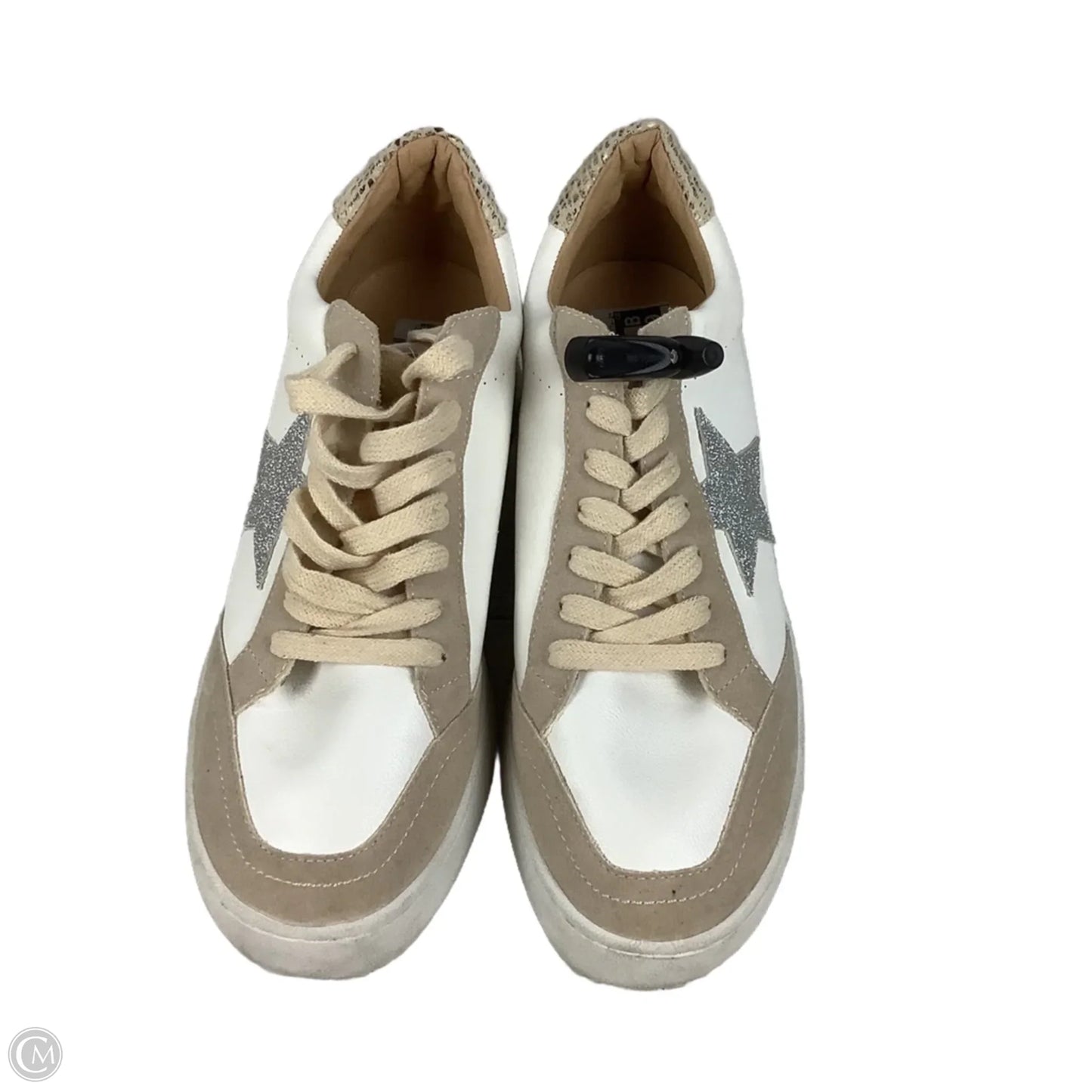 Shoes Sneakers By Oasis Society In Cream & Tan, Size: 9