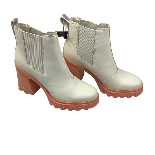 Boots Ankle Heels By Sorel In Cream, Size: 7