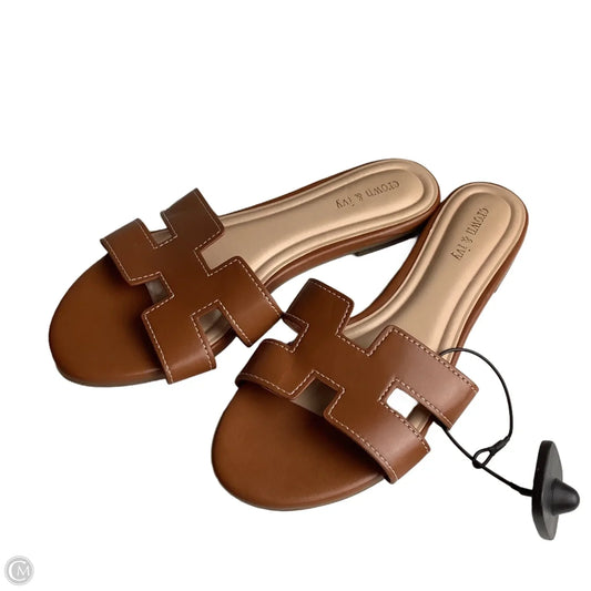 Sandals Flats By Crown And Ivy In Brown, Size: 8