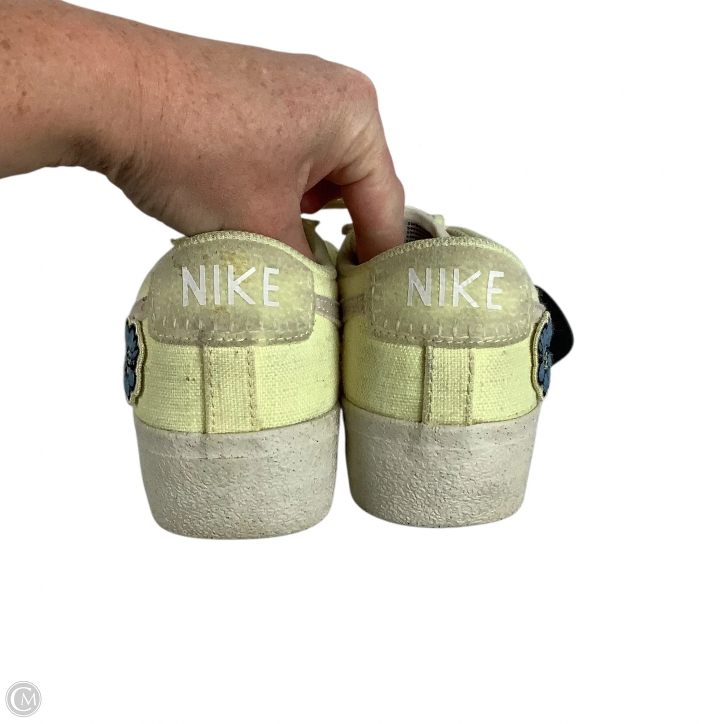 Shoes Sneakers By Nike In Yellow, Size: 7