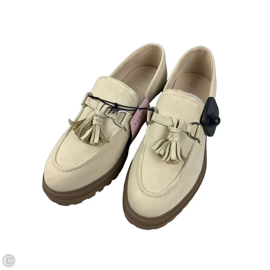 Shoes Flats By Serra In Tan, Size: 8