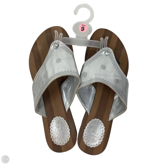 Sandals Flip Flops By Gap In Silver, Size: 9