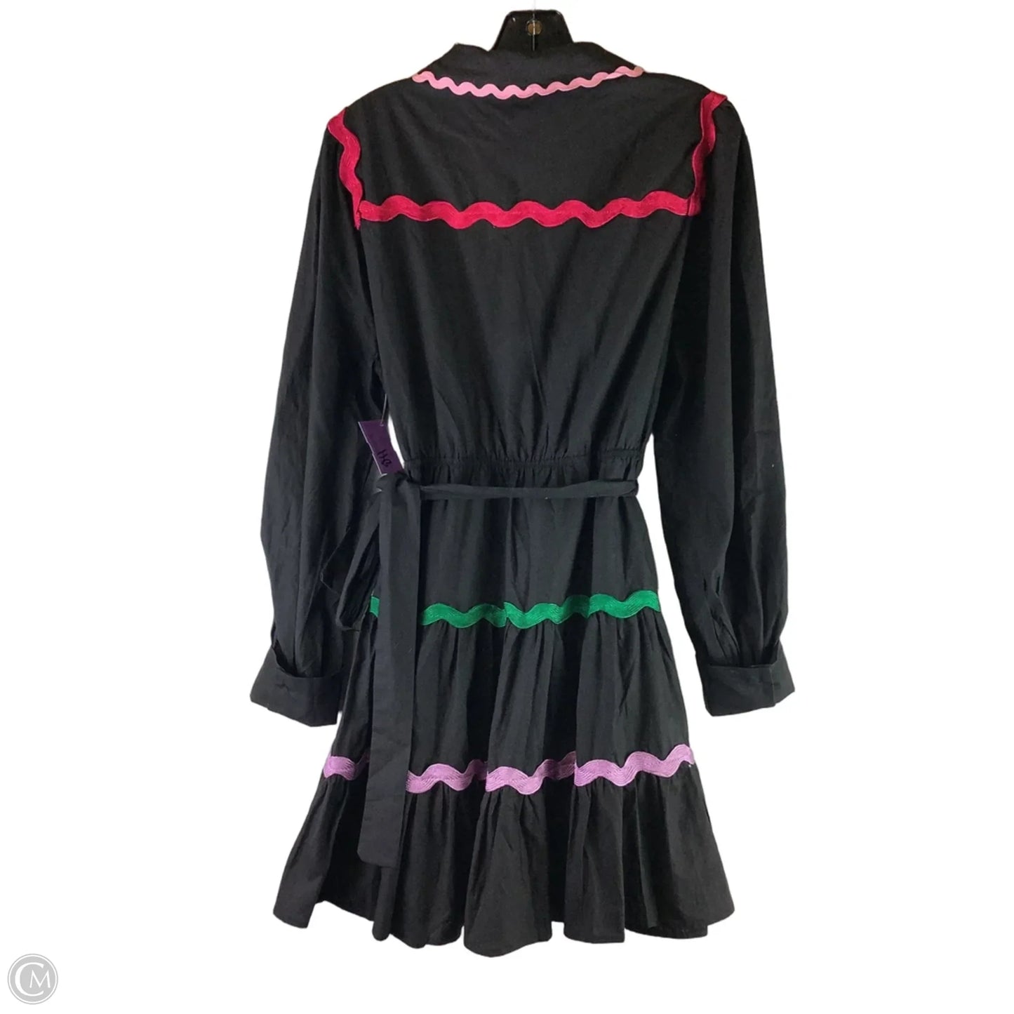 Dress Casual Short By Peach Love Cream California In Black, Size: L