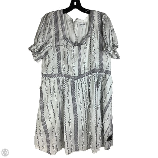 Dress Casual Short By Cmc In White, Size: 1x