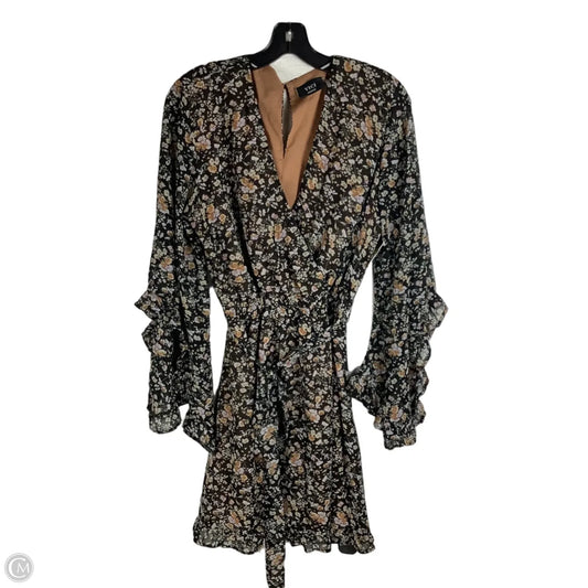 Dress Casual Short By Vici In Floral Print, Size: M