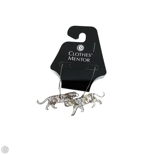 Earrings Dangle/drop By Clothes Mentor