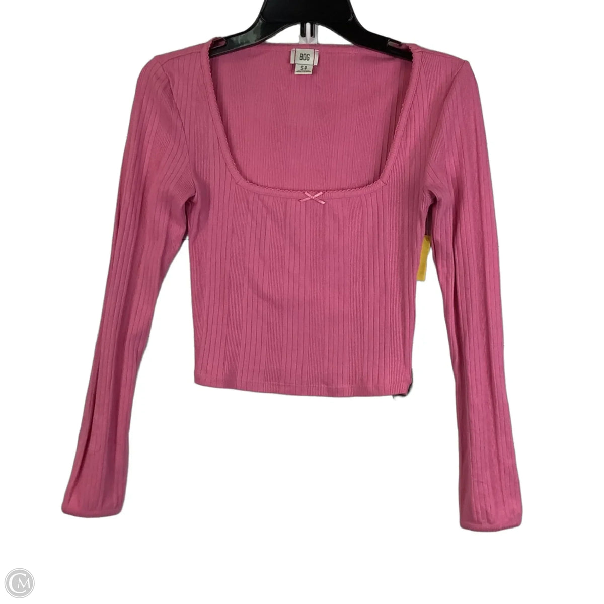 Top Long Sleeve By Bdg In Pink, Size: S