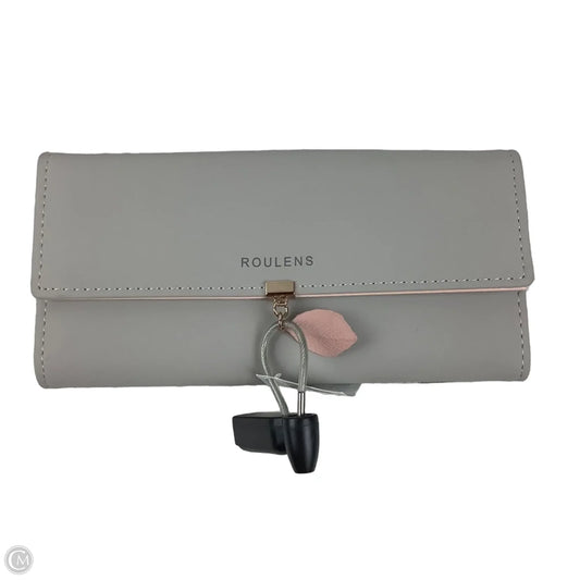 Wallet By Clothes Mentor, Size: Medium