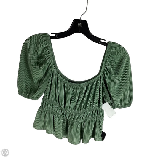 Top Short Sleeve By Forever 21 In Green, Size: M