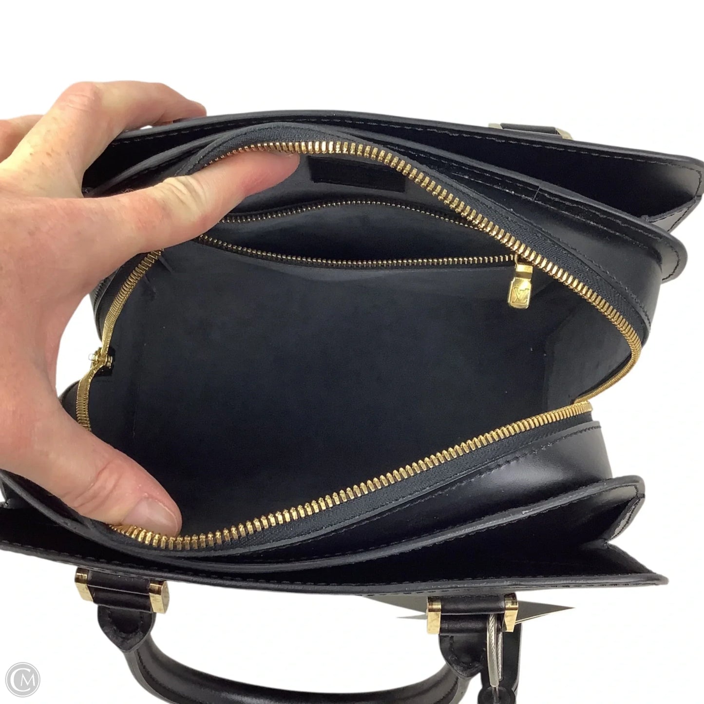 Handbag Luxury Designer By Louis Vuitton, Size: Medium