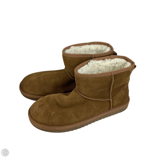 Boots Ankle Flats By Koolaburra By Ugg In Tan, Size: 8