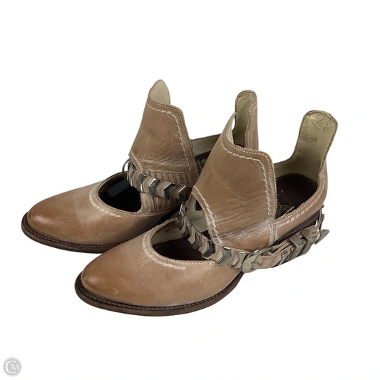 Boots Ankle Heels By Freebird In Tan, Size: 8