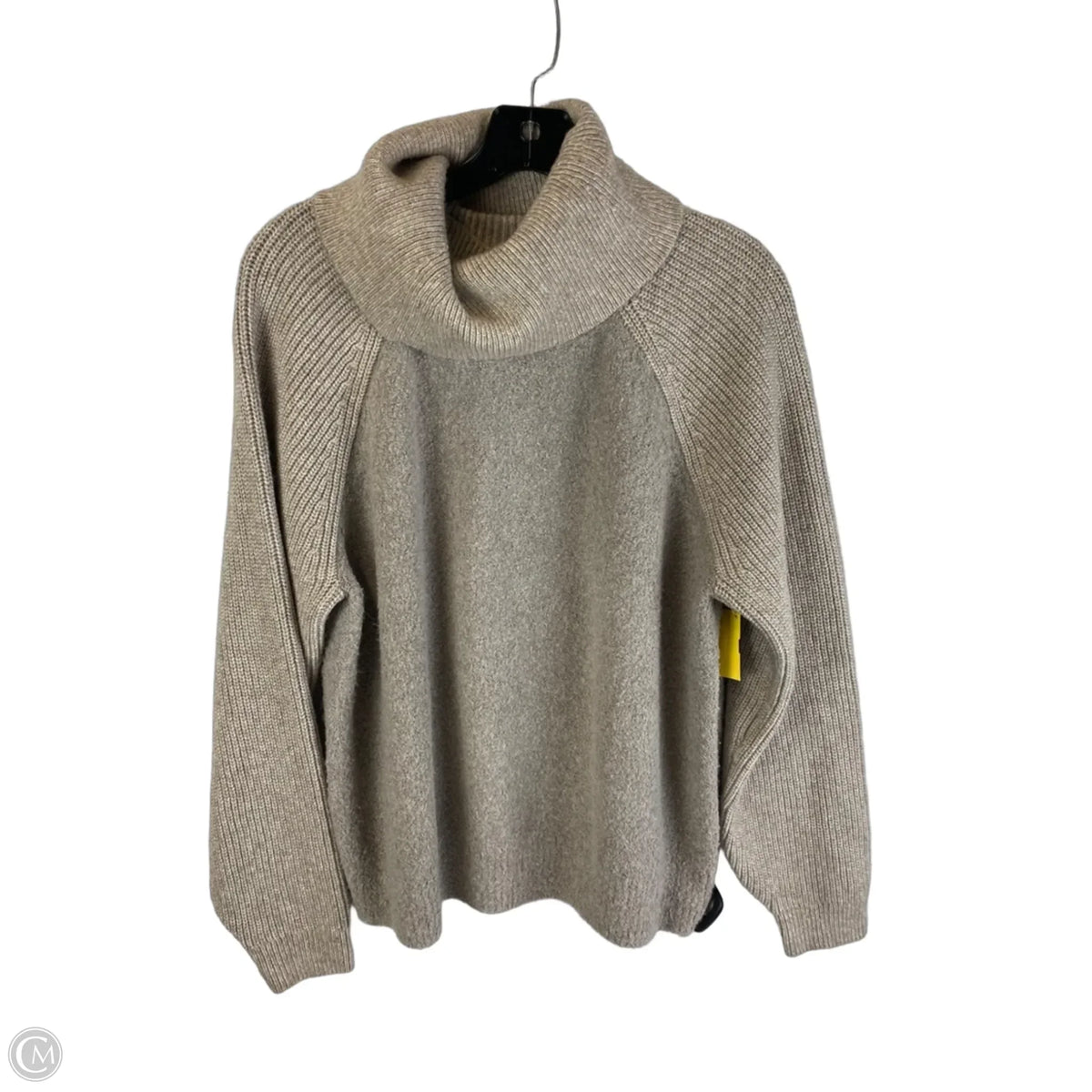 Sweater By 525 In Cream, Size: M