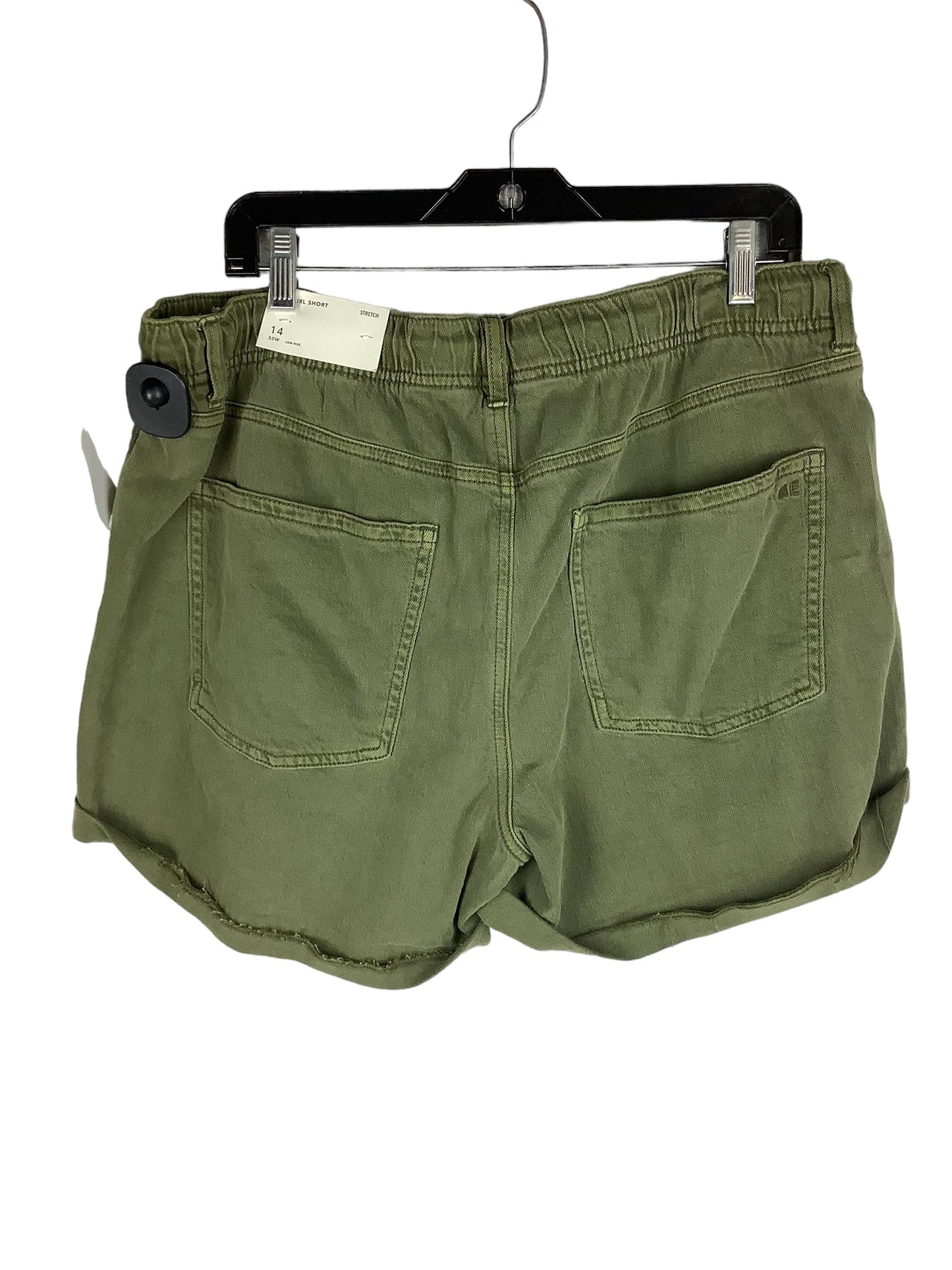Green Shorts American Eagle, Size 14