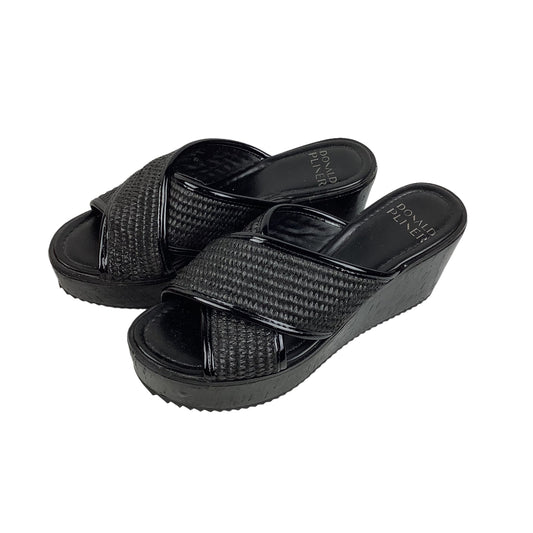 Black Sandals Designer Donald Pliner, Size 8