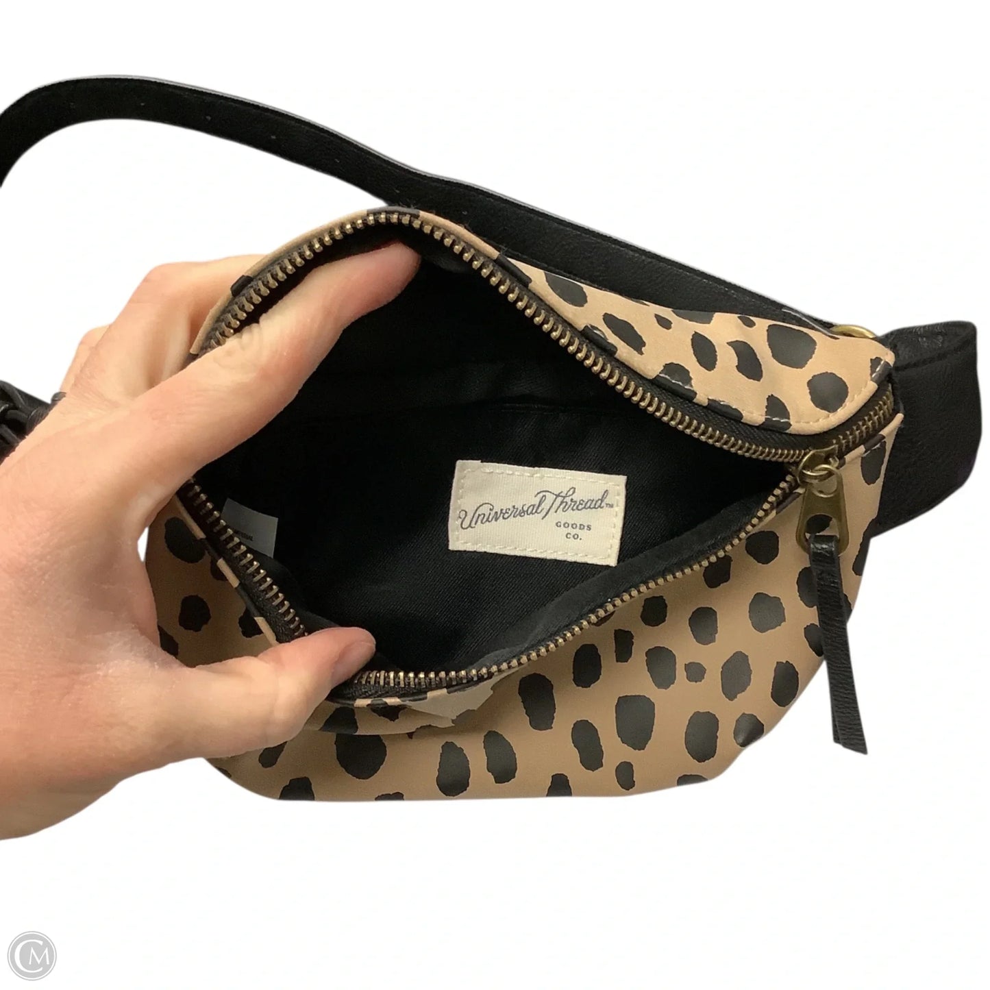 Belt Bag By Universal Thread, Size: Small