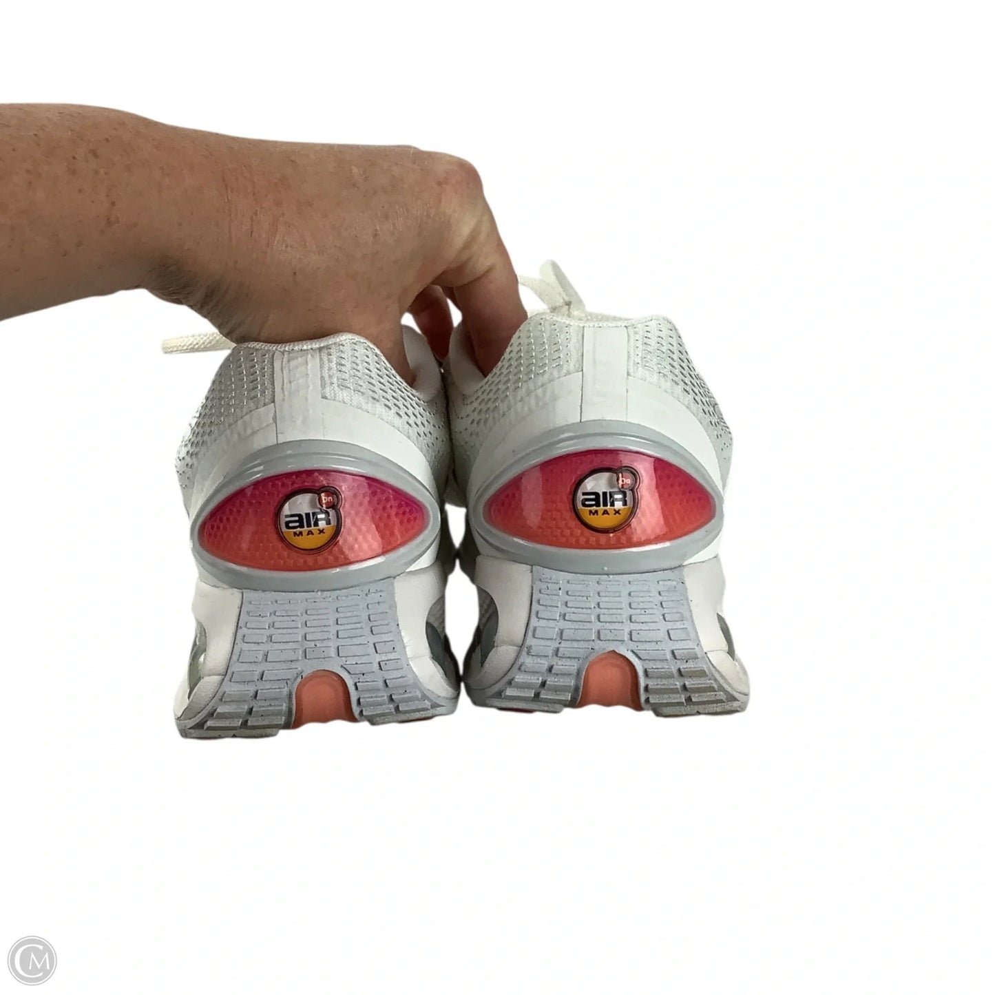 Shoes Athletic By Nike In Cream, Size: 9