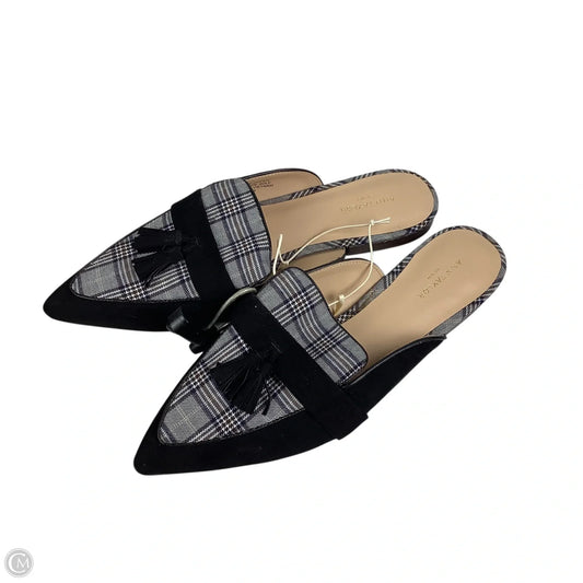 Shoes Flats By Ann Taylor In Plaid Pattern, Size: 9