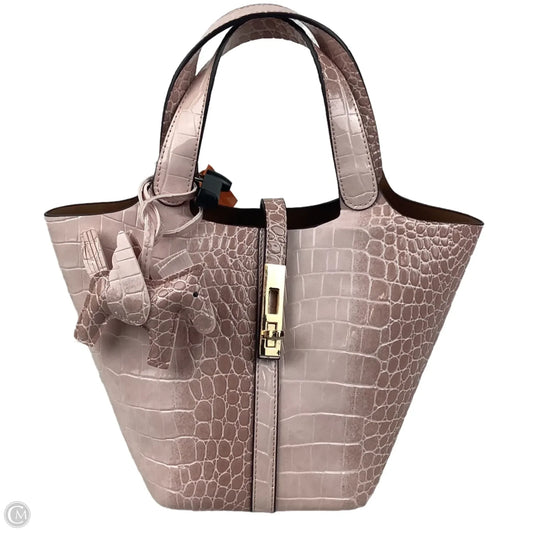 Handbag By Clothes Mentor, Size: Medium
