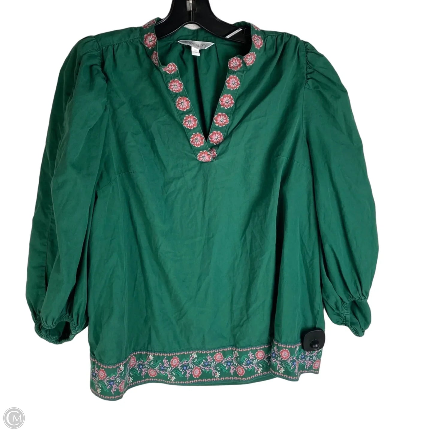 Top Long Sleeve By Crown And Ivy In Green, Size: L