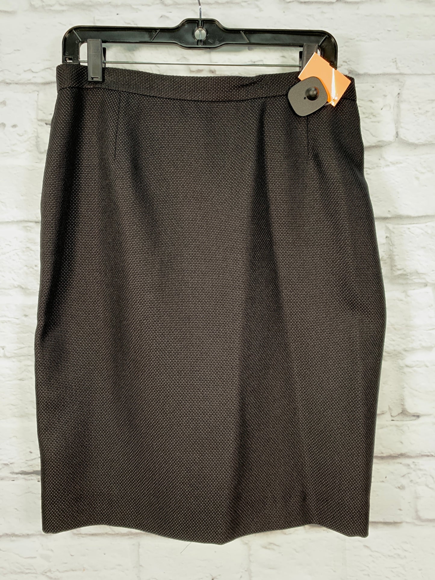 Skirt Suit 2pc By Tahari By Arthur Levine  Size: M