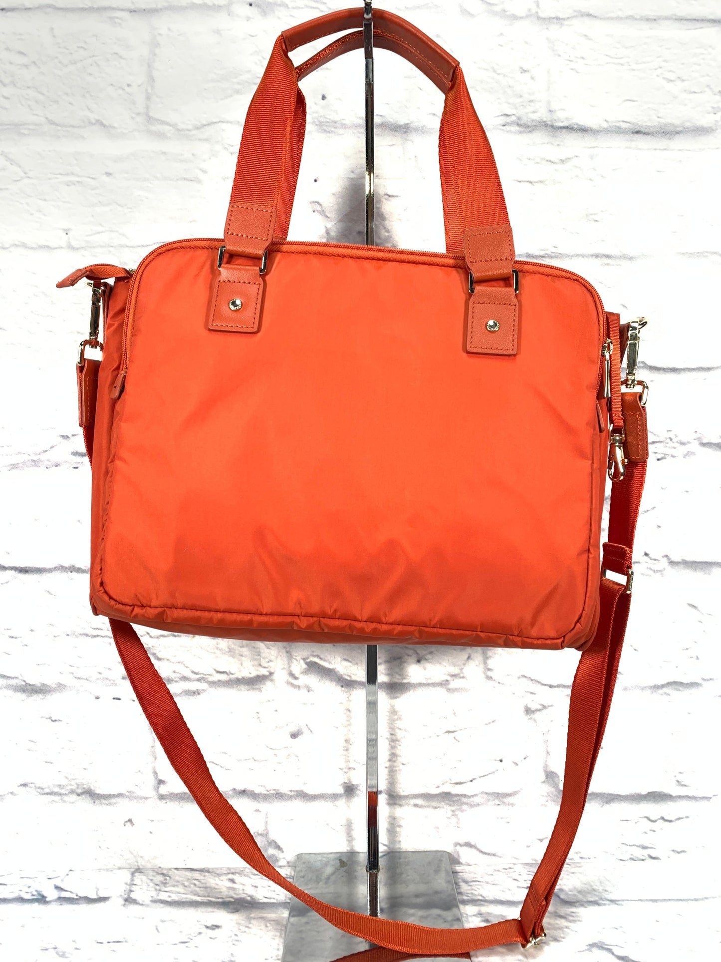 Crossbody By Clothes Mentor, Size: Large