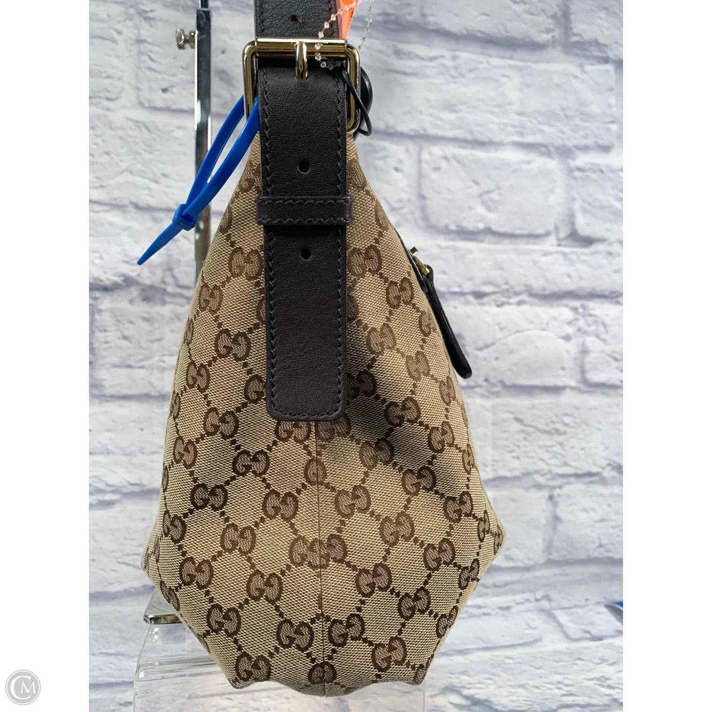 Handbag Luxury Designer By Gucci, Size: Medium