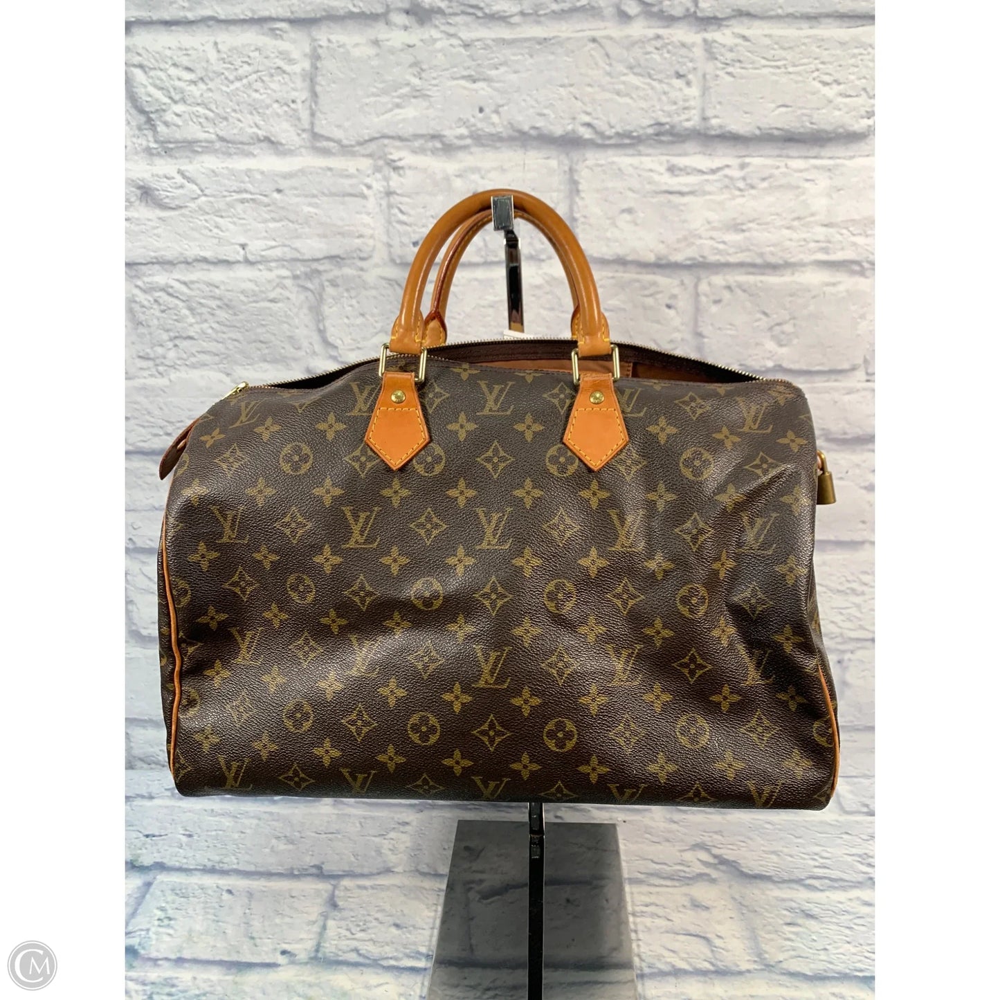 Handbag Luxury Designer By Louis Vuitton, Size: Large