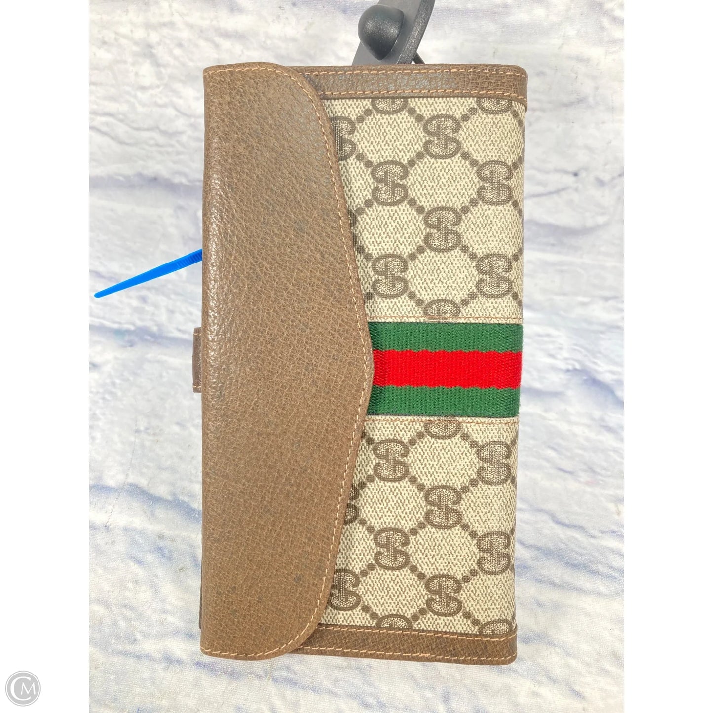 Wallet Luxury Designer By Gucci, Size: Medium