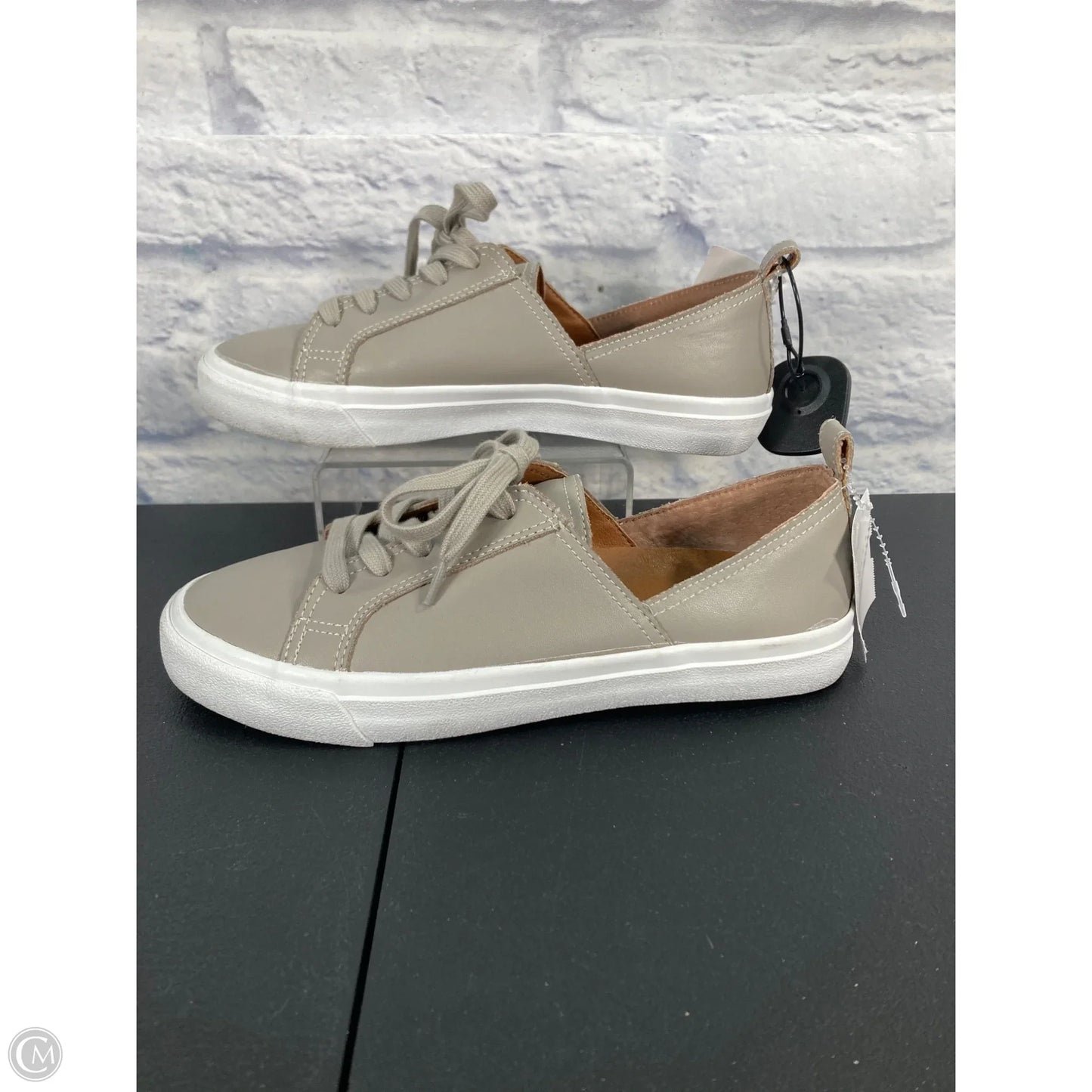 Shoes Sneakers By Lucky Brand In Grey, Size: 7.5