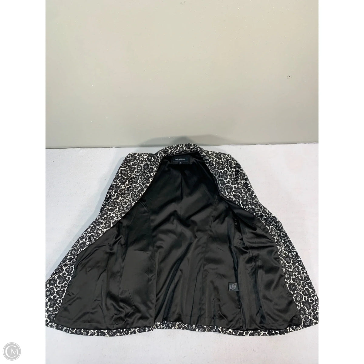 Blazer By Clothes Mentor In Black & White, Size: S